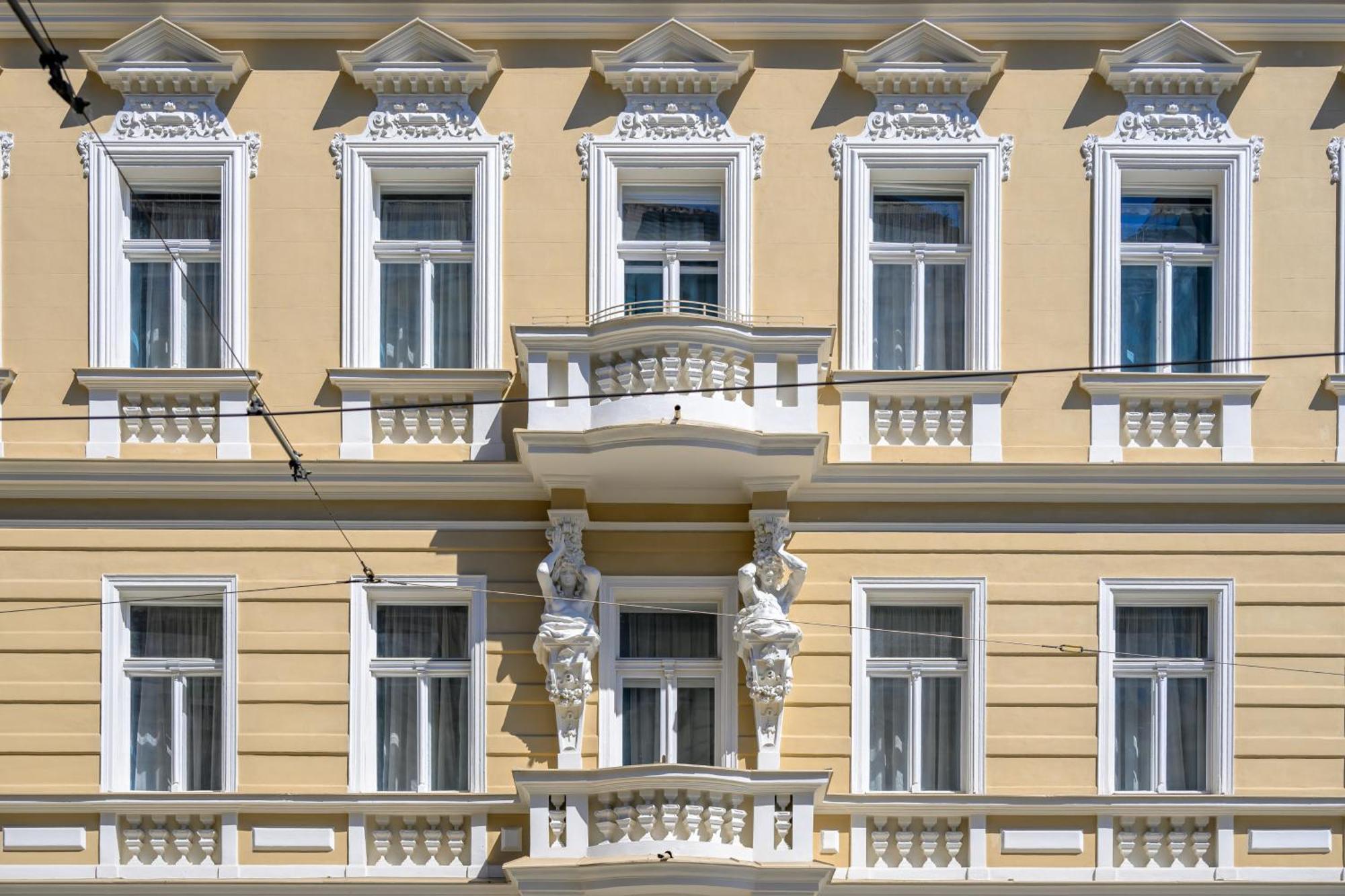 Hotel apartamentowy Royal 4*
